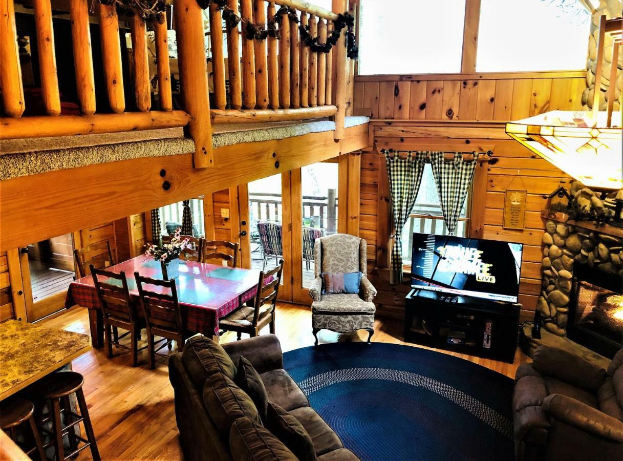 Bear Pleasures Cabin Villa Gatlinburg Kültér fotó